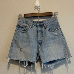 Levi’s 501 Denim Short - Size 26